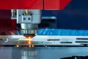 how does fiber laser cutting work